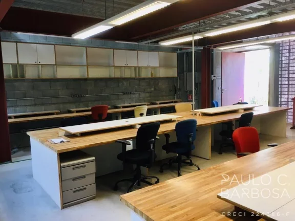 Imagem Vila Madalena - 248m² - Vão Livre - 5 vagas - Projeto Diferenciado