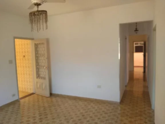 Imagem CASA COM 3 DORMITÓRIOS À VENDA, 198 M² POR R$ 580.000,00 - SANTA MARIA - SANTOS/SP