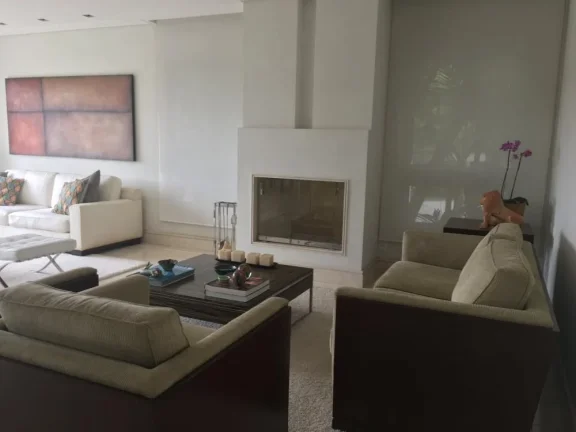 Imagem Casa no Res. Alpha 10 - 1.100m² Mobiliada