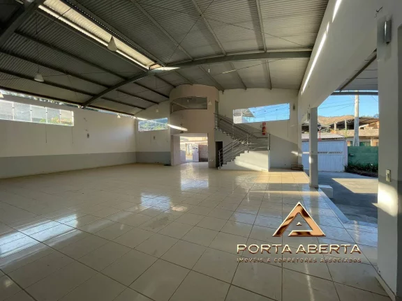 Imagem Galpão / Salão Comercial com area de 1015 m2 - Corrego Alto - COD 941