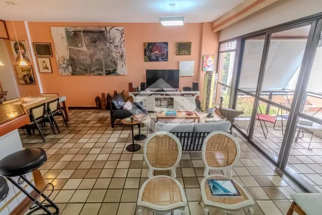 Imagem Excelente oportunidade em Botafogo: Apartamento de 3 Quartos
