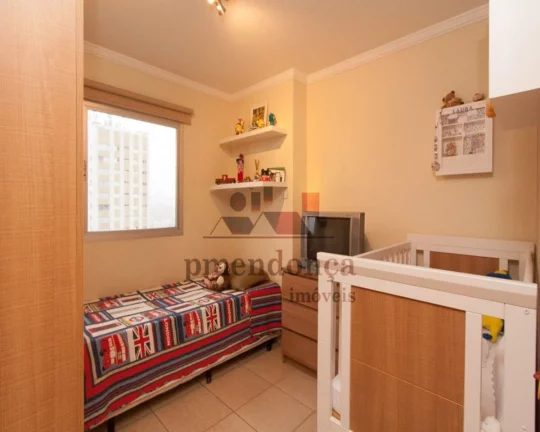 Imagem Apartamento reformado com 2 quartos ( 1 suíte c/ closet ) e 2 vagas, 90m²