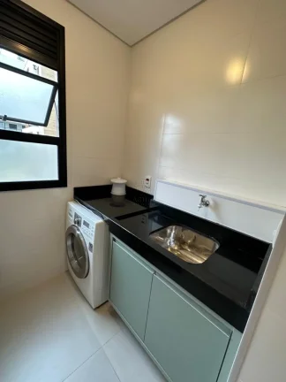 Imagem Apartamento novo todo mobiliado a 70 metros da Praia da Enseada em Ubatuba!