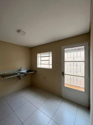 Imagem Casa com 2 dormitórios para alugar, 90 m² por R$ 1.890/mês - Jardim Maria Augusta - Taubaté/SP