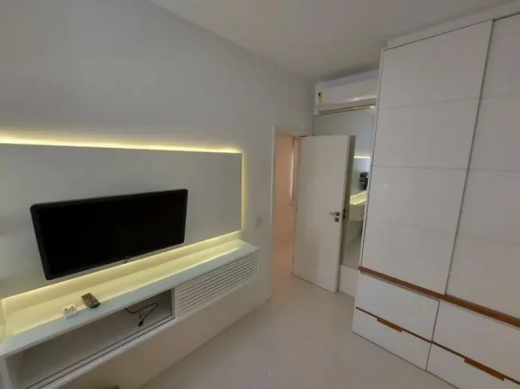 Imagem Apartamento para Locação em Rio de Janeiro, Lagoa, 3 dormitórios, 2 suítes, 3 banheiros, 1 vaga