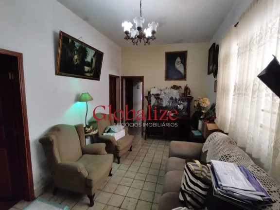 Imagem Excelente Casa para Reforma à venda com 270m², 3 dormitórios e 3 vagas no bairro da Aparecida em Santos por R$ 1.800.000,00