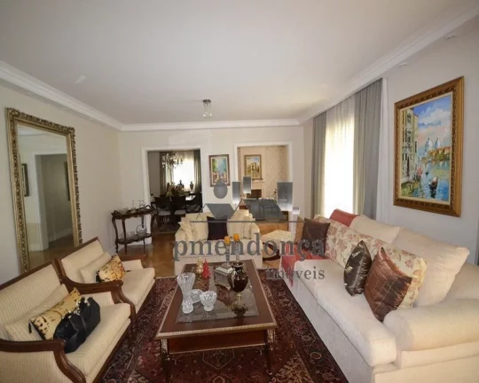 Imagem Apartamento estilo casa suspensa com muito charme e bom gostos, estilo Neo classico, novo de pouco u...