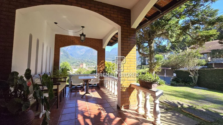 Imagem Casa à venda, 230 m² por R$ 1.300.000,00 - Alto - Teresópolis/RJ