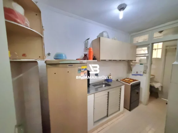Imagem PITANGUEIRAS- UMA QUADRA DO MAR , COM GARAGEM NO PRÉDIO , CONDOMÍNIO BAIXO.