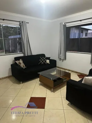 Imagem Casa Duplex com Terraço, Quintal Amplo e 160m² de Área Construída