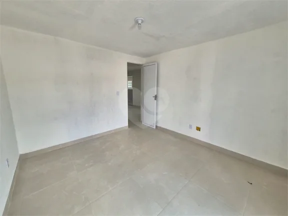 Imagem Apartamento para alugar com 2 quartos no condomínio Ariosto, São Paulo - SP