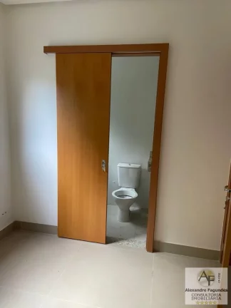 Imagem Sobrado em Condomínio para Venda em Aparecida de Goiânia, Vila Maria, 3 dormitórios, 3 suítes, 4 banheiros, 4 vagas