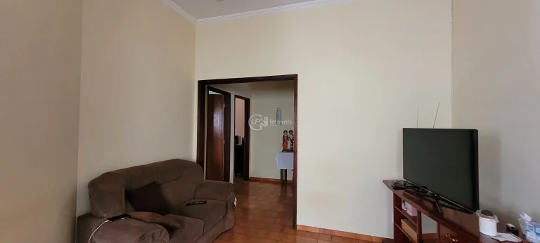 Imagem Residência de Luxo à Venda em Campo Grande-MS: 4 Quartos, 1 Suíte, 222m² no Parque Residencial Rita Vieira