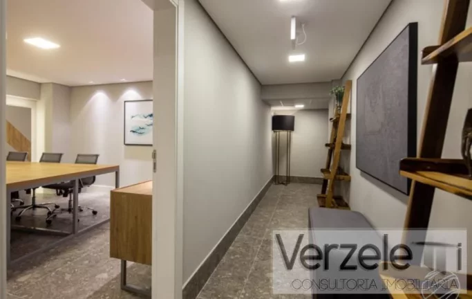Imagem Apartamento 4 ou + dormitórios para Venda em Balneário Camboriú / SC no bairro Centro