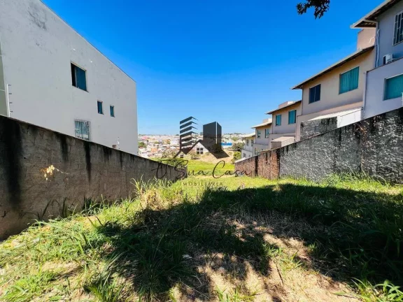 Imagem Lote a venda Bairro Cabral Contagem Mg
