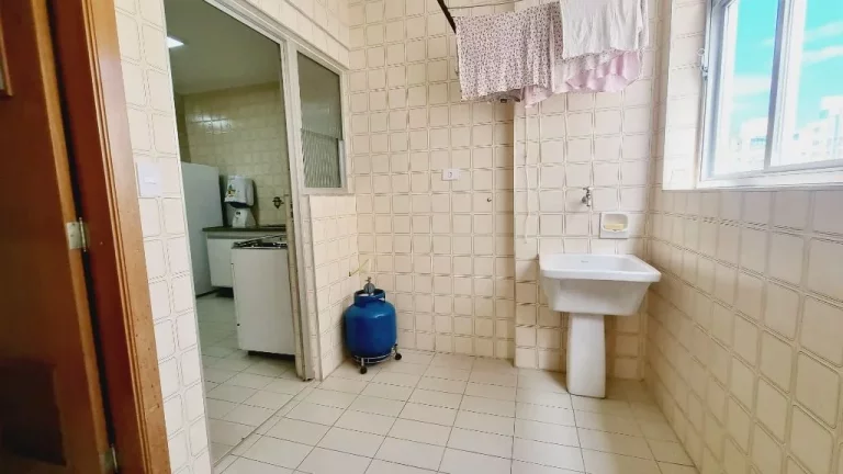 Imagem Apartamento com 3 dormitórios à venda, 140 m² - Pitangueiras - Guarujá/SP