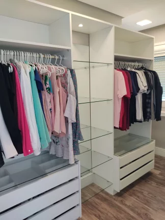 Imagem Apartamento de 3 Dormitórios 1 suite com box, no Bairro Tristeza