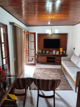 Imagem Casa à venda em Nova Friburgo, Nova Suíça, com 3 quartos, 128m2