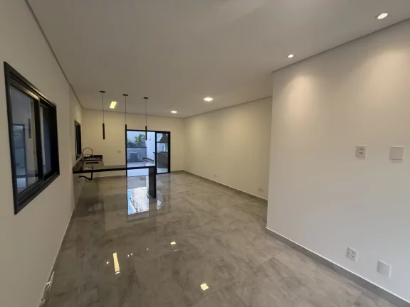 Imagem Casa a Venda com 3 Suítes e Piscina - Muito Conforto!