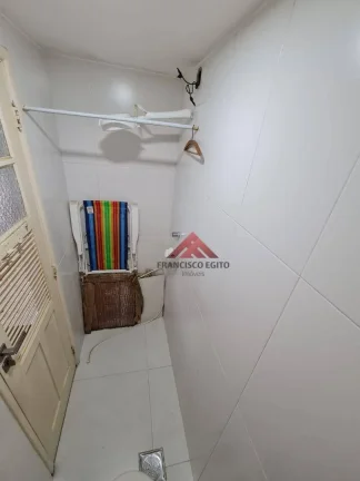 Imagem Excelente Apartamento com sala dois quartos dependencias completa,sol da manhã,elétrica e hidraulica reformadas,quarto principal montado com armários,