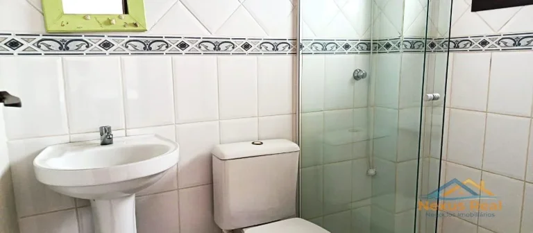 Imagem Sobrado com Piscina Privativa