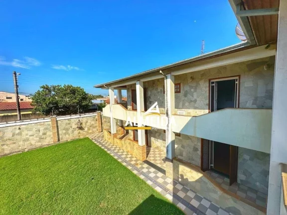 Imagem Casa com 3 dormitórios para alugar, 362 m² por R$ 3.783,00 - Assistência - Rio Claro/SP