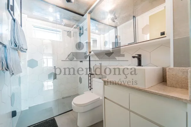 Imagem Pompéia apartamento reformado com 2 dormitórios e 1 vaga, 84m²