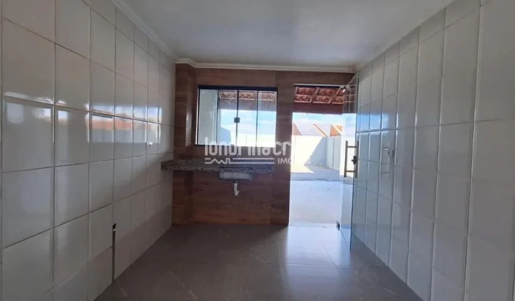 Imagem Imperdível! Sobrado à Venda 123m² – 3 Quartos – Frente para Praça – Localização Privilegiada Próxima ao Shopping Norte – Londrina