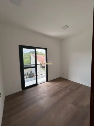 Imagem Sobrado com 2 Dormitorio(s) localizado(a) no bairro Tarumã em Viamão / Rio Grande do Sul Ref.:57580651