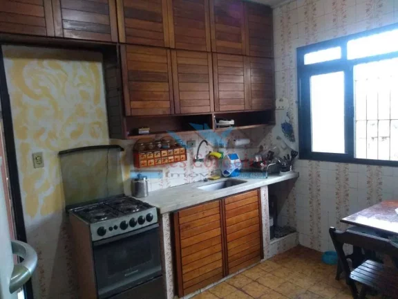 Imagem Sobrado com 3 dorm. (1 suíte) + 2 vagas - Vila Tiradentes