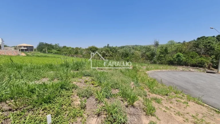 Terreno à venda comem Condomínio fechado em Araçoiaba da Serra-SP!