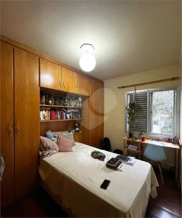 Imagem Apartamento à venda com 3 quartos no condomínio Ipê, São Paulo - SP