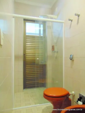 Imagem Praia de Pitangueiras, 50 metros da praia, local nobre, amplo apartamento com 03 dormitórios sendo 01 suíte