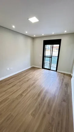 Imagem Sobrado de 155 m² 3 Dormitórios sendo 3 Suítes e 2 Vagas de Garagens