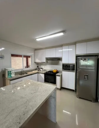 Imagem Casa para Venda em Mairiporã, Terra Preta (Terra Preta), 4 dormitórios, 1 suíte, 3 banheiros, 3 vagas