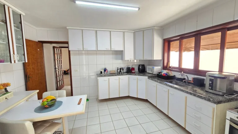 Imagem Casa com 3 suítes à venda, 259 m² por R$ 1.150.000