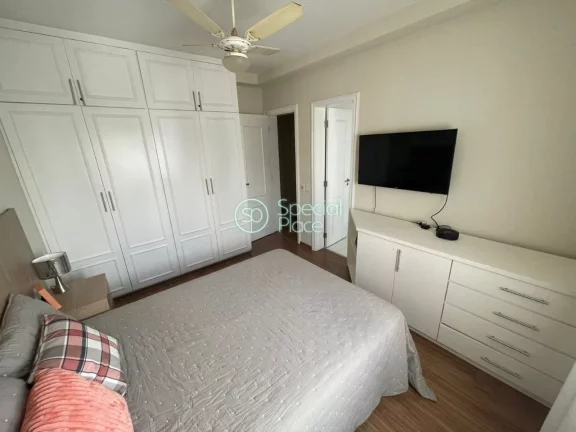Imagem Apartamento com bastante luz natural, uma planta ampla, 1 km do Shopping Ibirapuera, Colégio Móbil...