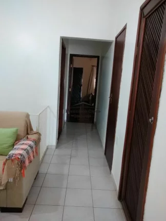 Imagem Casa à venda no bairro Centro - Guaratinguetá/SP