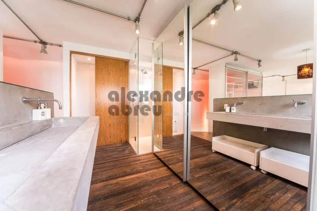 Imagem Loft de alto padrão para venda ou locação na Vila Nova Conceição