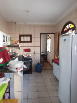 Imagem CASA AMPLA A VENDA COM 4 QUARTOS 1 SUÍTE EM GUARAPARI ES