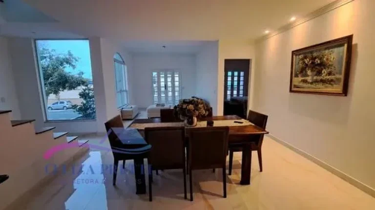 Excelente Casa triplex alto padrão , 4 quartos 4 suítes com closet 400m² e 3 vagas.