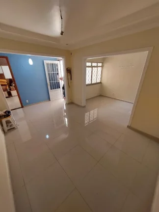 Imagem EXCELENTE Casa TRIPLEX com 260m² no Pq Duque.
