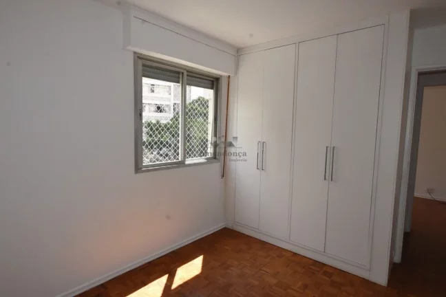 Imagem Apartamento a venda Rua Dr Albuquerque Lins 134m²