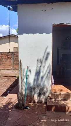 Imagem Casa com 3 dormitórios à venda, 80 m² por R$ 250.000,00 - Setor Santos Dumont - Itumbiara/GO