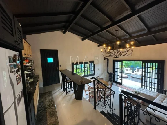 Imagem Fantástico Sobrado, à Venda no Bairro Santinho (Distrito de Ingleses) Florianópolis/SC!!Totalmente mobiliado, com vista permanente para o mar!!!