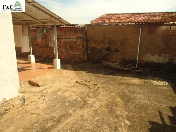Imagem Terreno para Venda em Limeira, Vila Queiroz, 1 dormitório, 1 banheiro, 1 vaga