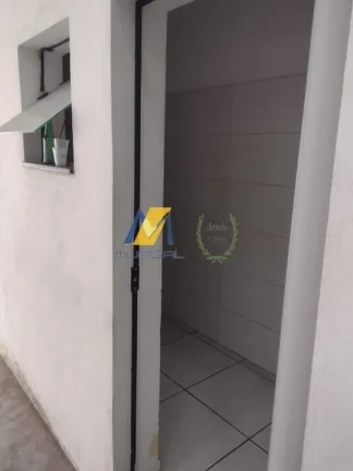 Imagem Galpão para Alugar com 300m² e 5 vagas!!!