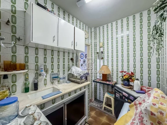 Imagem Apartamento à venda, 56 m² por R$ 300.000,00 - Várzea - Teresópolis/RJ