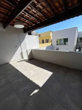 Imagem Sobrado com 2 dormitórios à venda, 200 m² por R$ 450.000,00 - Vila Jurema - Ferraz de Vasconcelos/SP