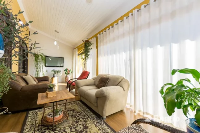 Imagem Casa com Piscina - 2 suites - São José dos Pinhais